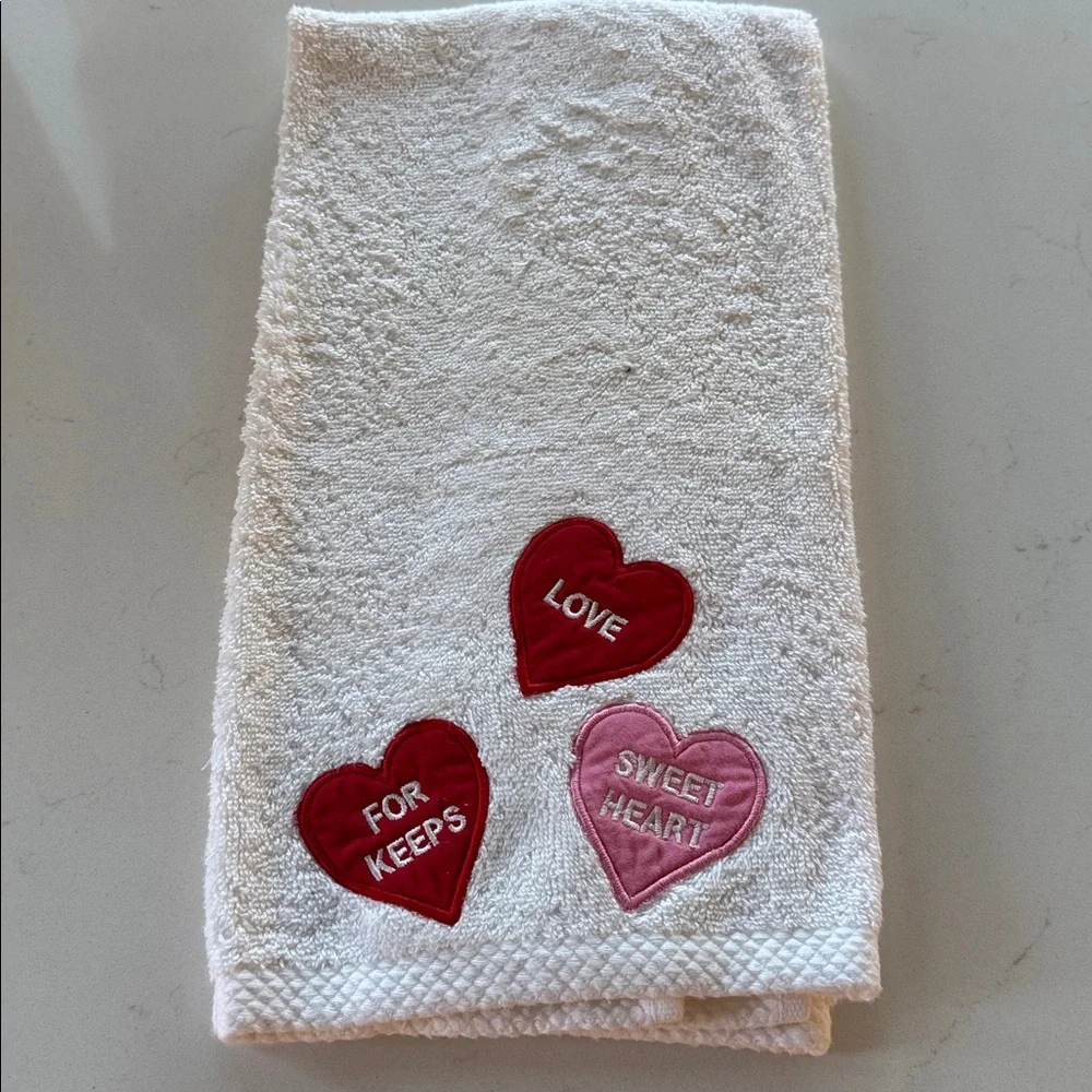 Heart Messages Towels Heart Embroidered White Bath New! ✨